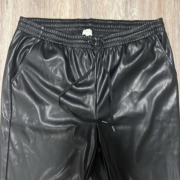 Laundry By Shelli Segal Faux Leather Drawstring  Pants​​​ - Picture 5 of 13